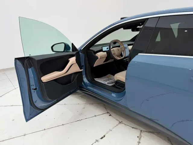 Nio ET5 — Фото автомобиля 13