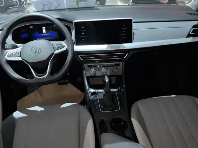 Volkswagen Lavida — Фото автомобиля 12