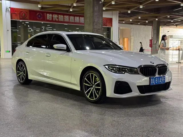 BMW 3 Series — Фото автомобиля 3