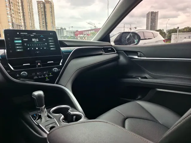 Toyota Camry — Фото автомобиля 22