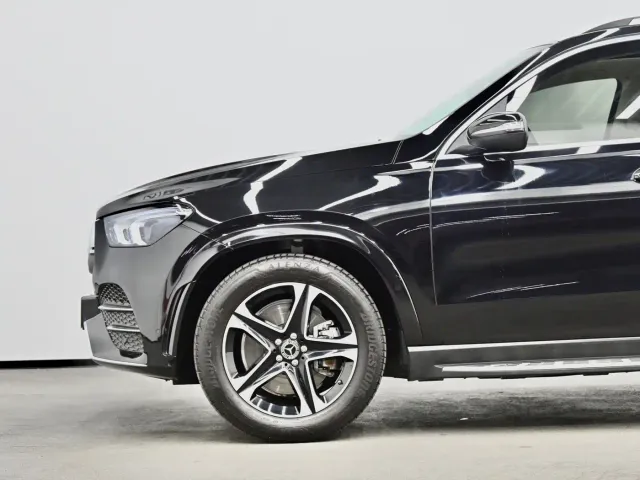 Mercedes-Benz GLE-Class — Фото автомобиля 23