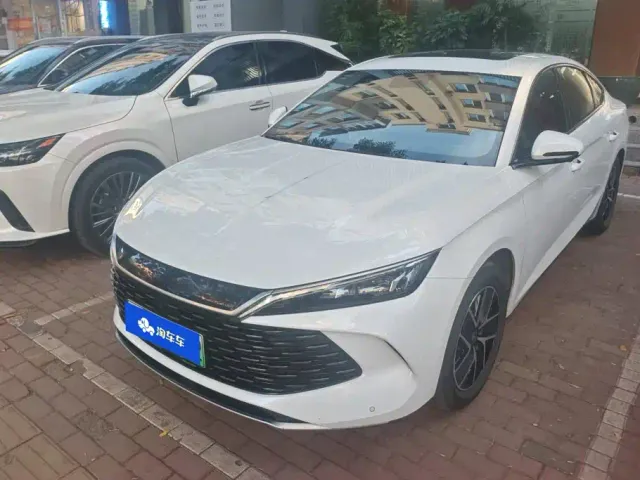 Фотография автомобиля — BYD Qin L