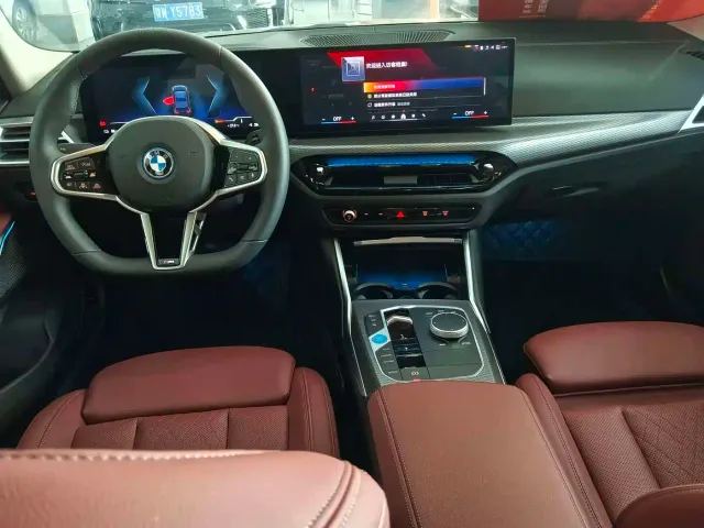 BMW i3 — Фото автомобиля 5