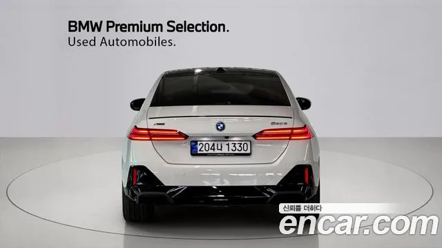 BMW 5-Series — Фото автомобиля 4