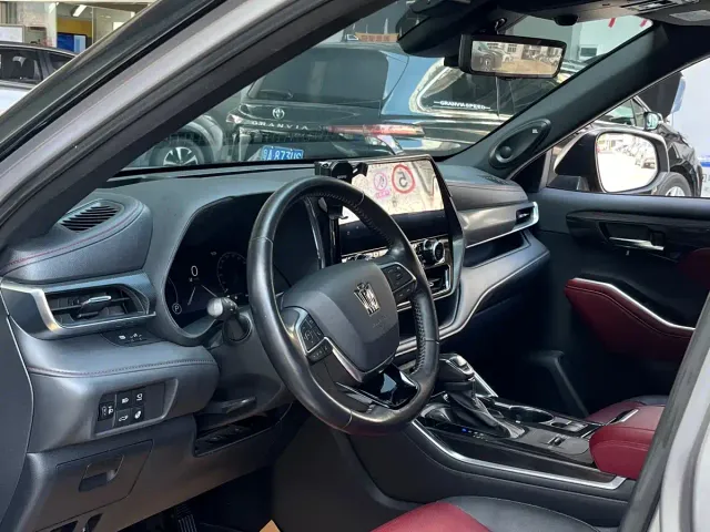 Toyota Crown Kluger 2021 2.5L HEV AWD Flagship Edition — Фото автомобиля 16