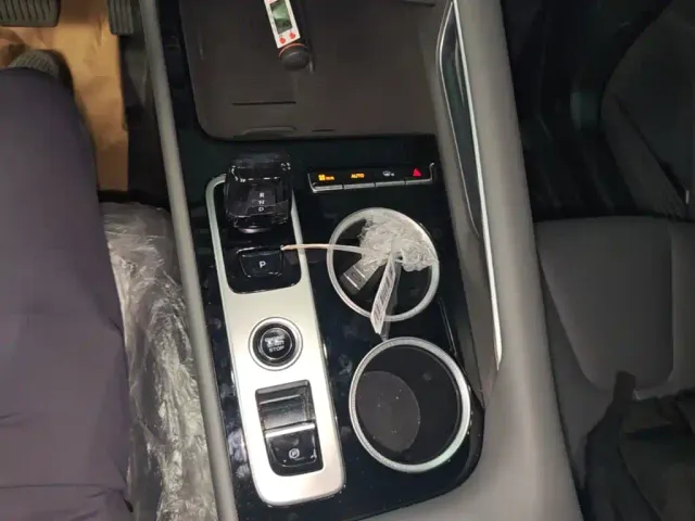 Geely Boyue — Фото автомобиля 13