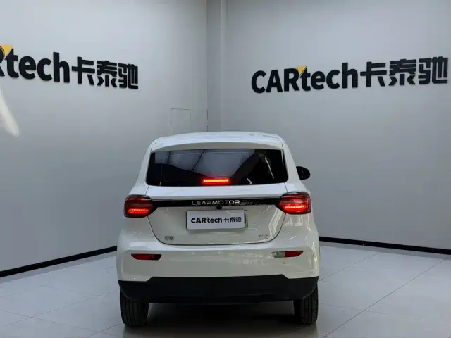 Leapmotor T03 — Фото автомобиля 2