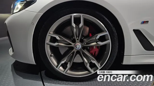 BMW 5 Series G30 — Фото автомобиля 5