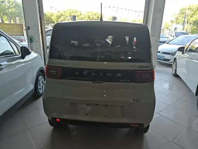 Wuling Hongguang Mini EV — Фото автомобиля 5