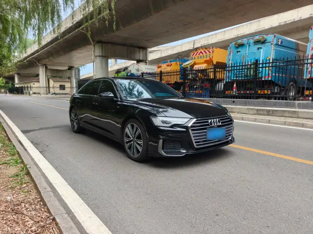 Audi A6L — Фото автомобиля 3