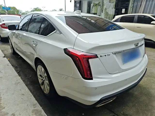 Cadillac CT5 — Фото автомобиля 4
