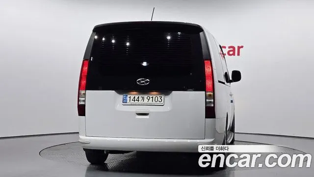 Hyundai Staria Staria 2WD автодом — Фото автомобиля 4