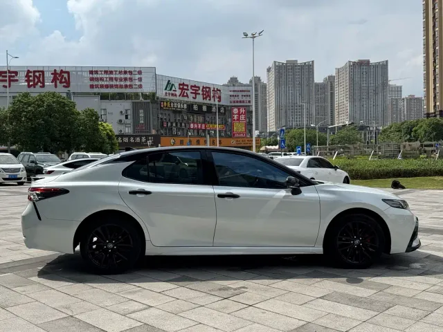 Toyota Camry — Фото автомобиля 5