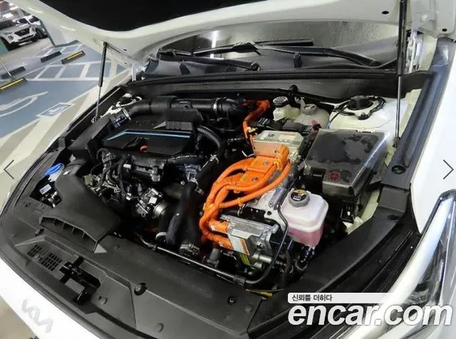Kia K8 Hybrid — Фото автомобиля 17