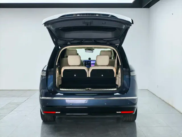 Nio ES8 — Фото автомобиля 5
