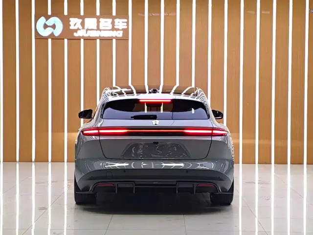 Nio ET5 Touring — Фото автомобиля 5