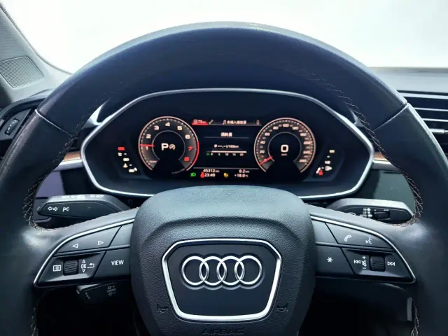 Audi Q3 — Фото автомобиля 11