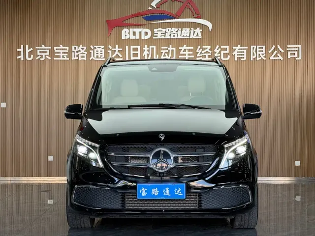 Mercedes-Benz V-Class — Фото автомобиля 2