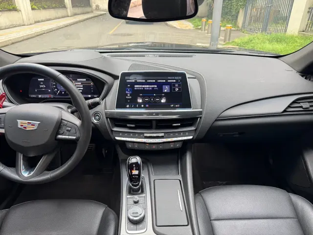 Cadillac CT5 — Фото автомобиля 18