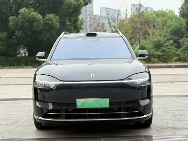 Aito M9 — Фото автомобиля 2