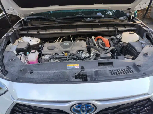 Toyota Highlander — Фото автомобиля 16