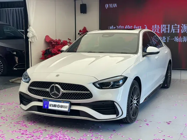 Фотография автомобиля — Mercedes-Benz C-Class