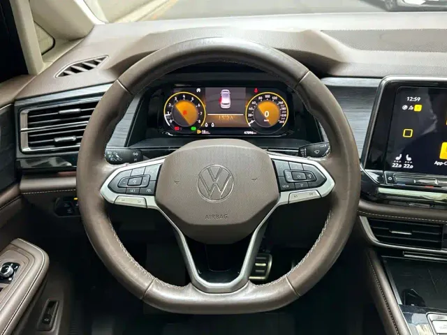 Volkswagen Viloran 2023 Facelift 380TSI Premium Edition — Фото автомобиля 12