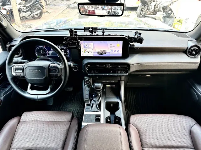 Toyota Prado — Фото автомобиля 6