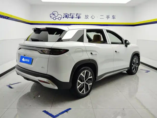 BYD Song L DM-i — Фото автомобиля 3