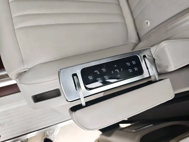 Roewe iMAX8 — Фото автомобиля 8