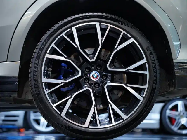 BMW X6 M — Фото автомобиля 4