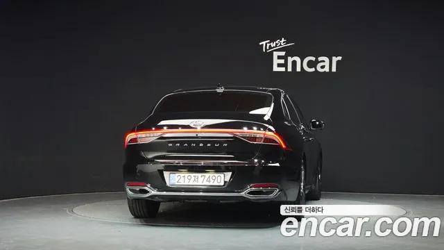 Hyundai Grandeur New — Фото автомобиля 4