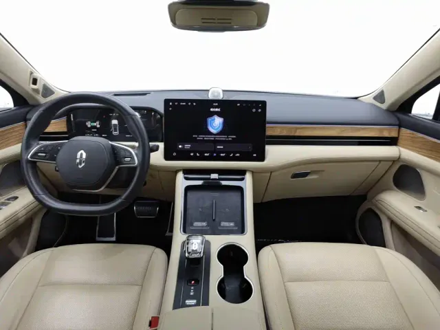 Aito M5 — Фото автомобиля 5