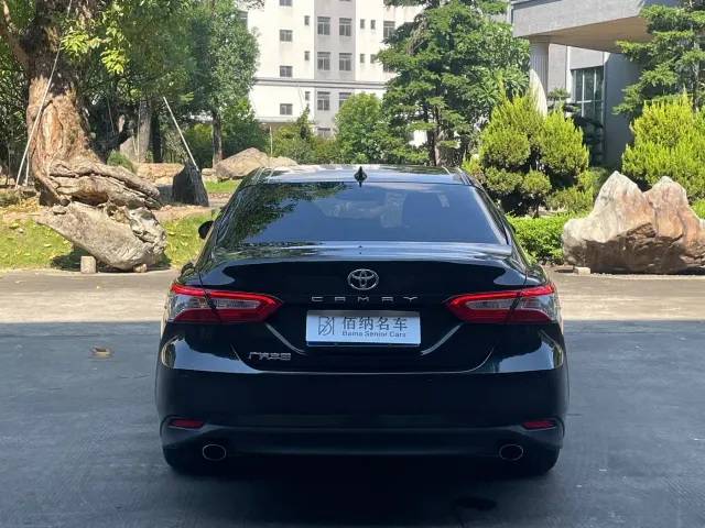 Toyota Camry — Фото автомобиля 8