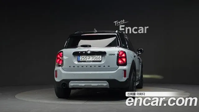 Mini Countryman — Фото автомобиля 4