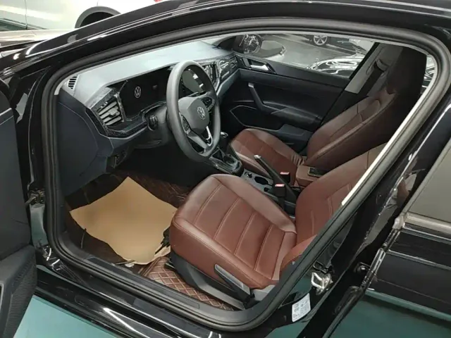 Volkswagen Lavida — Фото автомобиля 14