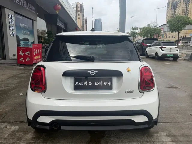 MINI Hatch — Фото автомобиля 12