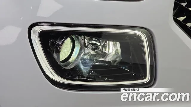 Hyundai Venue — Фото автомобиля 22