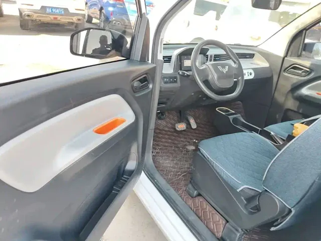 Wuling Hongguang Mini EV — Фото автомобиля 11