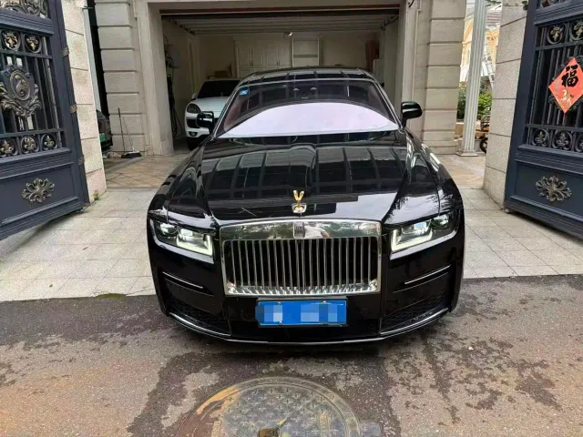Rolls-Royce Ghost — Фото автомобиля 2