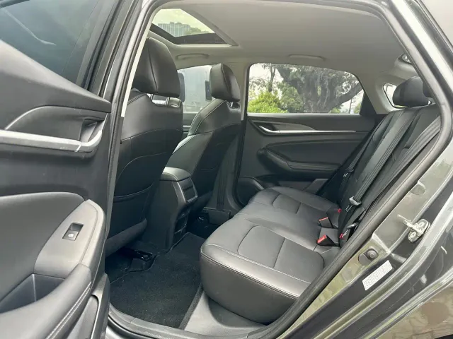 Changan Eado — Фото автомобиля 6