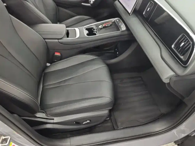 BYD Sealion 05 EV — Фото автомобиля 24