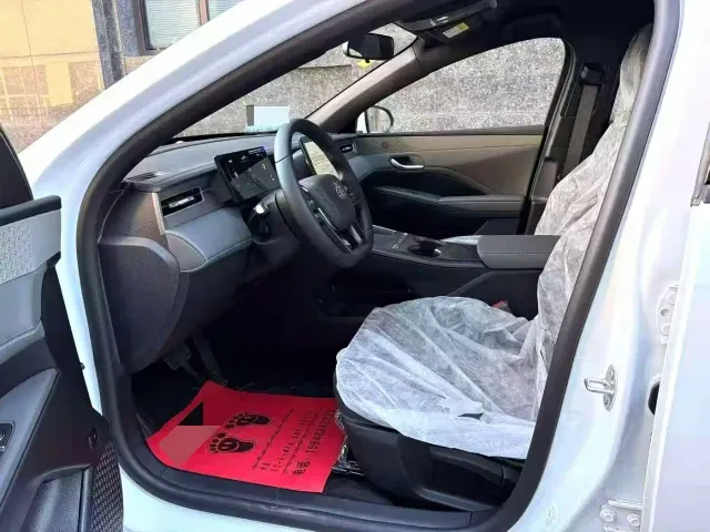BYD Qin PLUS — Фото автомобиля 6