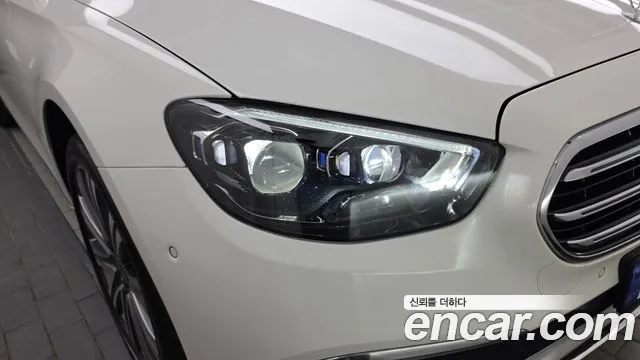 Mercedes-Benz E-Class E-класс W213 E350 4MATIC Exclusive — Фото автомобиля 22