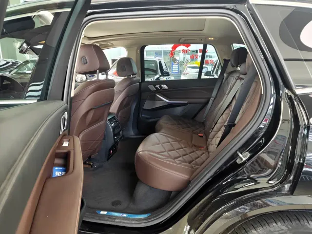 BMW X5 — Фото автомобиля 16