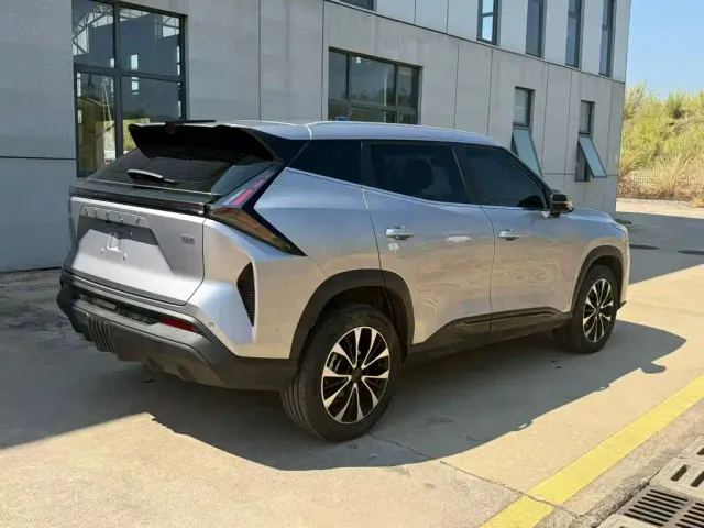 Geely Boyue — Фото автомобиля 6