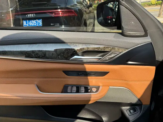 BMW 6 Series Gran Turismo — Фото автомобиля 11