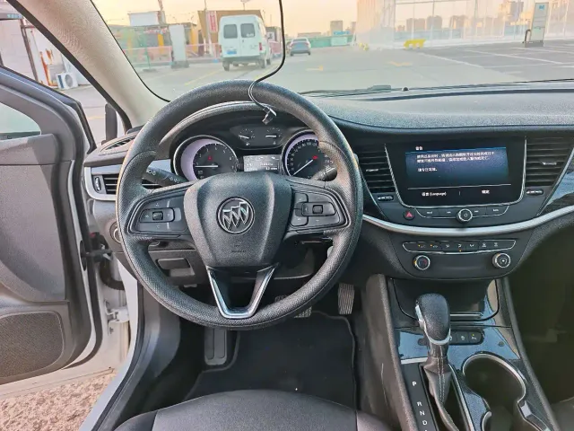 Buick Verano — Фото автомобиля 12