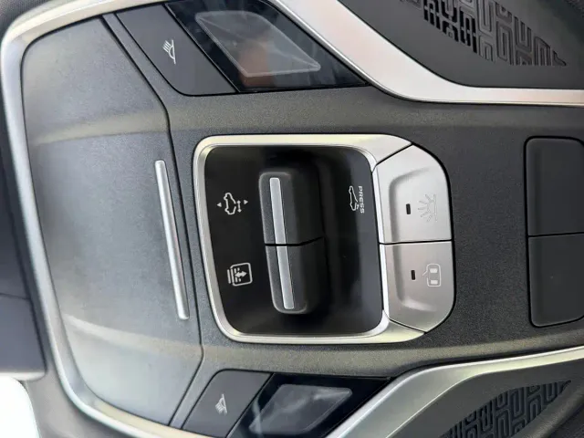 Geely Haoyue L — Фото автомобиля 30