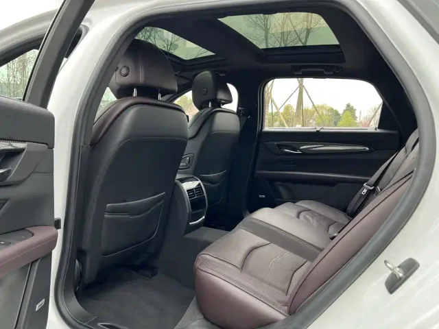 Cadillac CT6 — Фото автомобиля 11